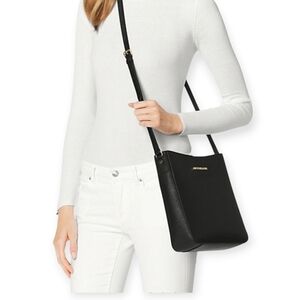 Michael Kors Jet Set Large Saffiano Leather Messenger Bag Crossbody Bag